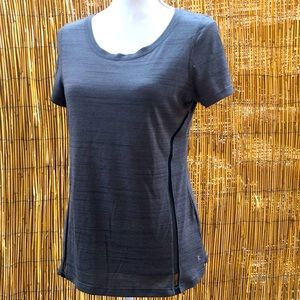 🧼Danskin scoop neck with mesh detail